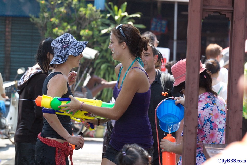 Chiangmai_Songkran_053.jpg