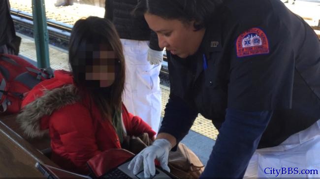 美国华女遭非裔女拳袭