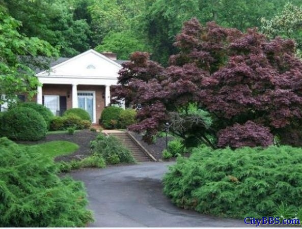 美国城市的普通住宅区 中国至少落后100年