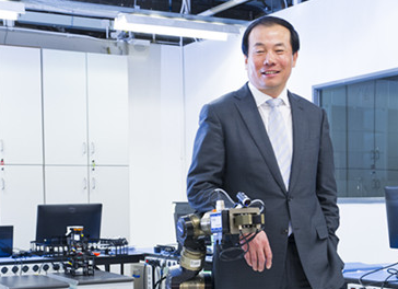 前美国密歇根州立大学教授、著名机器人研究专家席宁，在2018年被美国联邦调查局（FBI）以诈骗罪逮捕 ...
